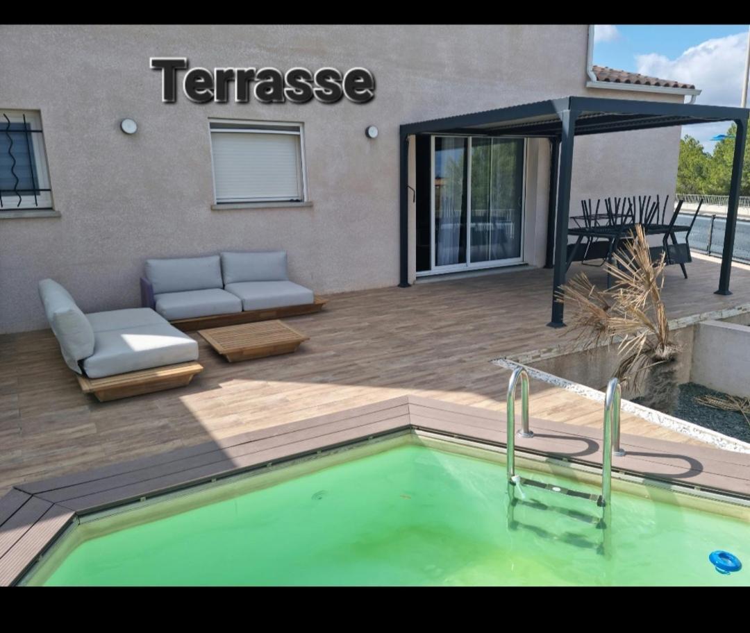 Maison 8 Couchages Clim, Plage A Pied, Petite Piscine بورت-لا-نوفيل المظهر الخارجي الصورة