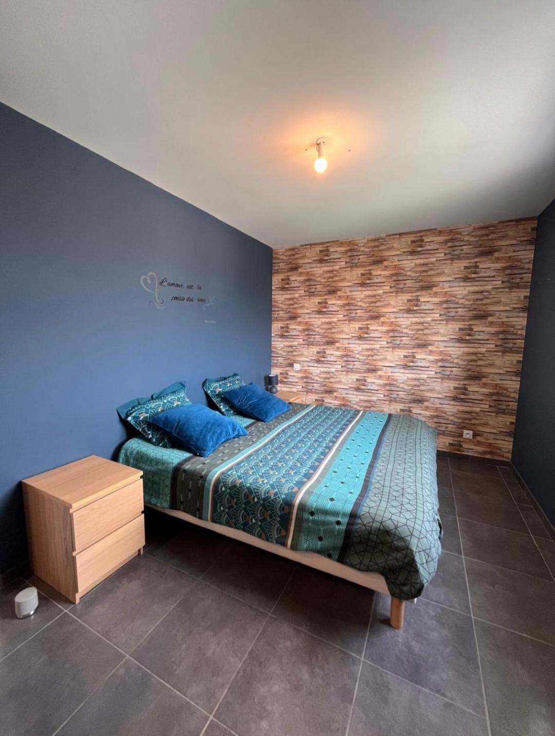Maison 8 Couchages Clim, Plage A Pied, Petite Piscine بورت-لا-نوفيل المظهر الخارجي الصورة